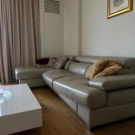 Апартаменты Queen BW