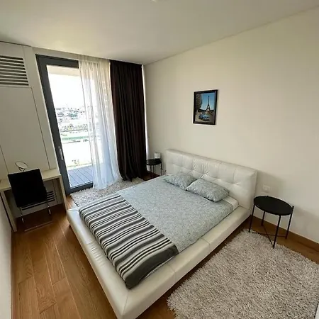 Апартаменты Queen BW